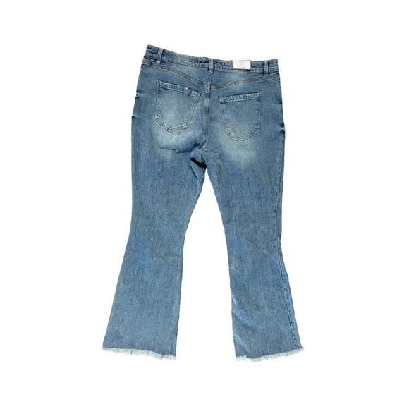 Tinseltown Plus Size Hi-Rise Flare Distressed Hem Denim Jeans NWT Size 20W - Picture 2 of 9